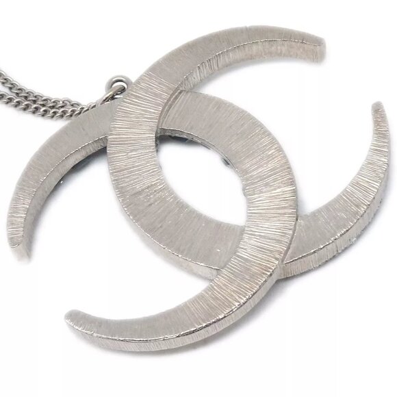 Chanel Silver Necklace Pendant Rhinestone B16C 174455 - Picture 3 of 4